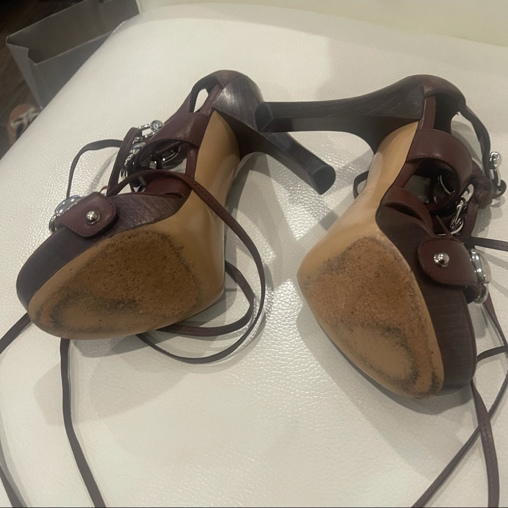 Pre owned Brown wrap around Gucci Platform sandals